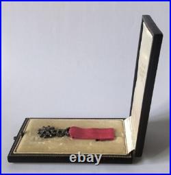 Médaille Légion d'Honneur Réduction avec Diamant et Émeraudes avec écrin Falize