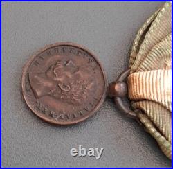 Médaille MINIATURE ITALIE Umberto I Italia Rex SALUTIS PUBLICAE BENEMERENTIBUS