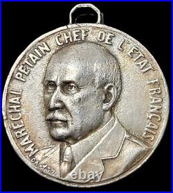 Médaille Maréchal Pétain En Argent Rare