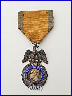 Médaille Militaire, 2° type Second Empire, éclats à l'avers