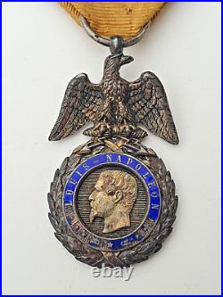 Médaille Militaire, 2° type Second Empire, éclats à l'avers