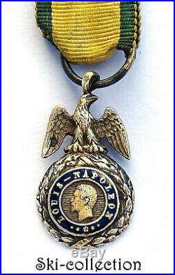 Médaille Militaire Napoléon III°. Miniature. Argent. Ruban d'origine RARE