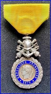 Médaille Militaire aux Canons Argent