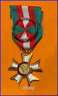 Médaille ORDRE NATIONAL DE LA REPUBLIQUE DE MADAGASCAR Officier 1958 Rare