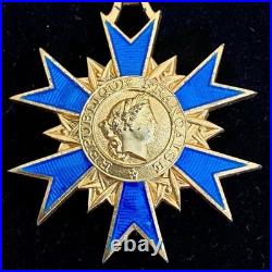 Médaille Officier l'Ordre National du Mérite en vermeil avec écrin