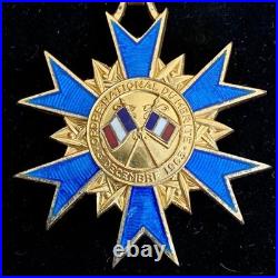 Médaille Officier l'Ordre National du Mérite en vermeil avec écrin