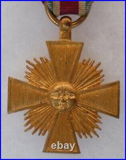 Médaille Ordre Croix dorée à identifier. ORIGINAL MEDAL