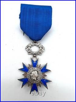 Médaille Ordre National du Mérite France émail bleu ruban original 10cm 1963