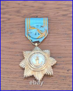 Médaille Ordre Royal de l'Étoile d'Anjouan Comores /YY73