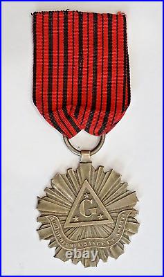 Médaille R. L. Bienfaisance et Amitié Orient de Lyon. Médaille maçonnique