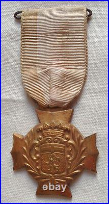 Médaille SAUVETAGE SOCIÉTÉ DE SAUVETEURS à identifier bronze doré France Médaille SAUVETAGE SOCIÉTÉ DE SAUVETEURS à identifier bronze doré France