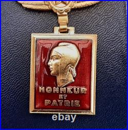 Médaille ancienne de l' AERONAUTIQUE 1945 bronze émail Monnaie de Paris ORIGINAL