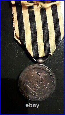 Médaille commémorative Expédition du Dahomey. Bélière olive. SUP