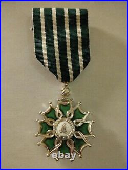 Médaille croix de chevalier de l'ordre des arts et lettres