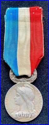 Médaille d'Honneur du Ministère des Colonies 4éme Classe ARGENT France
