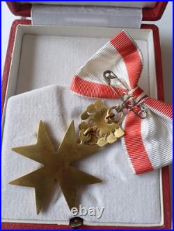Médaille d'honneur de La Republique D Autriche Ordre Pour Femme