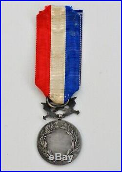 Médaille d'honneur des Affaires Etrangères, avec glaives, argent