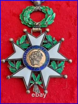 Médaille d'officier de légion d'honneur en argent très bel état