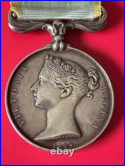 Médaille de Crimée 1854 Petit Chiffre signée Wyon
