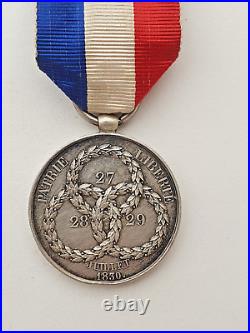 Médaille de Juillet, 1830, argent, gravée sur la tranche