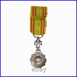 Médaille de commandeur de l'ordre du Nichai El Iftikar en miniature? Avec son
