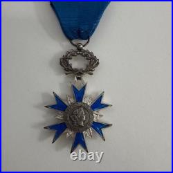 Médaille de l'Ordre National du Mérite M4098