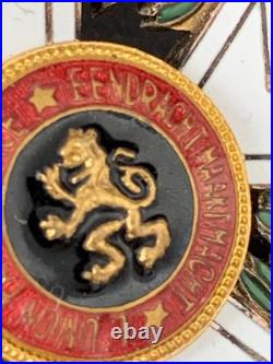 Médaille de l'Ordre de Léopold avec glaives Belgique