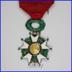 Médaille de la légion d'honneur d'époque IIIème république. Avec son ruban. B. E