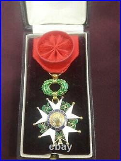 Médaille décoration Officier Légion d'Honneur or poilu succession grenier