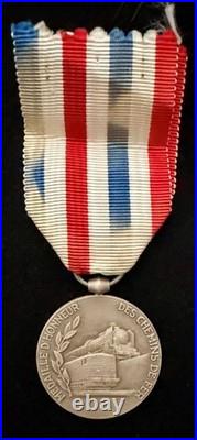 Médaille des Chemin de Fer 3éme Type Classe Argent en Argent