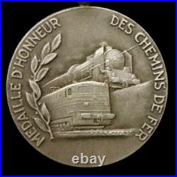 Médaille des Chemin de Fer 3éme Type Classe Argent en Argent