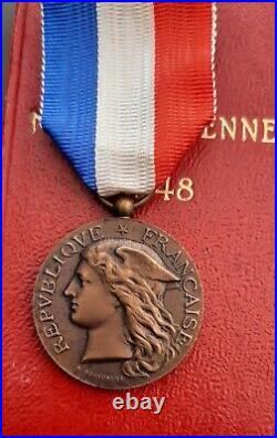 Médaille des Épidémies Ministère des Colonies 1948 dans sa boite ORIGINAL MEDAL