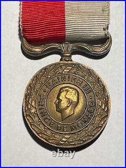 Médaille du Devoir Prince Rainier III de Monaco 5 février 1894 (158-48/P31)