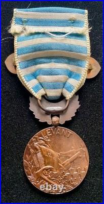 Médaille du Levant Modèle de Londres + Agrafe Levant et Croix de Lorraine
