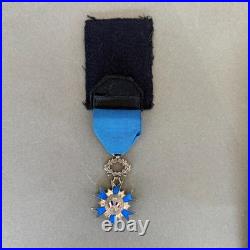 Médaille du mérite national avec son ruban MX178