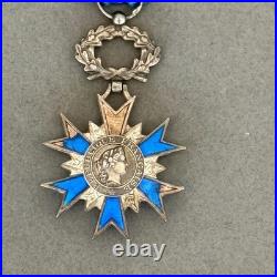 Médaille du mérite national avec son ruban MX178