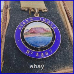 Médaille maçonnique en argent et émail avec étui d'origine / Loge Ataka 1913