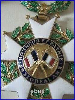 Médaille militaire croix de commandeur de la légion d'honneur, 5ème république