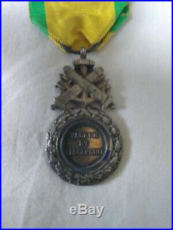Médaille militaire monobloc dite modèle des Versaillais
