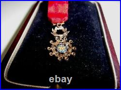 Médaille miniature Officier de la légion d'honneur en or pavé de diamants