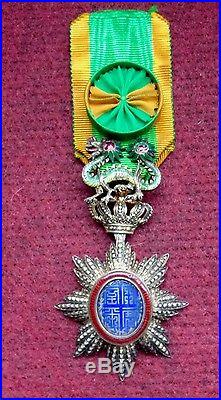 Medaille officier ordre du dragon d'annam vermeil indo china medal order