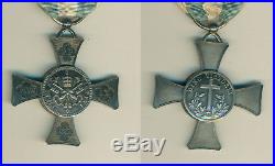 Médaille ou Croix du Mentana Etat du Vatican en argent bombé