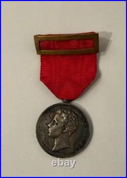 Médailles Et Décorations Civiles Et Militaires. Espagne Et France. C 1890-1921