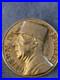 Medaillon-Commemorative-General-De-Gaulle-En-Bronze-Dore-A-L-or-01-zsxx
