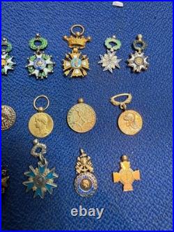 Militaira Lot De Medailles Miniatures Legion D Honneur Medaille Militaire