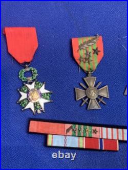 Militaria Lot Medailles Francaises Et USA Ww2 Insigne Pilote Avion