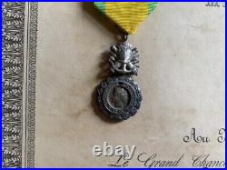Military medal attribuée à un poilu, croix de guerre, 14/18