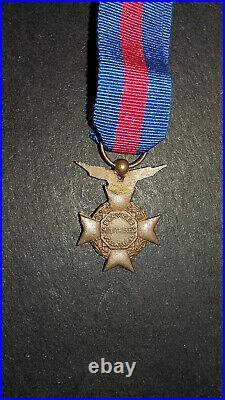Miniature Croix des Services Militaires Volontaires. Air. Bronze. Modèle privé