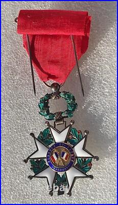 Modèle luxe OFFICIER ORDRE LEGION D' HONNEUR IIIeme République medaille