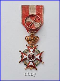 Monaco Ordre de St Charles, officier en or, légers manques d'émail, 40x63 mm
